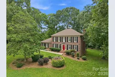 3906 Wandering Lane NE, Hickory, NC 28601 - Photo 2