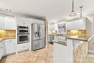 3906 Wandering Ln NE, Hickory, NC 28601 - Photo 16