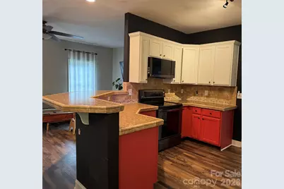1886 Old Linville Road, Marion, NC 28752 - Photo 14