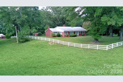 17 E Murray Street, Maiden, NC 28650 - Photo 2