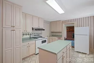 17 E Murray St, Maiden, NC 28650 - Photo 10