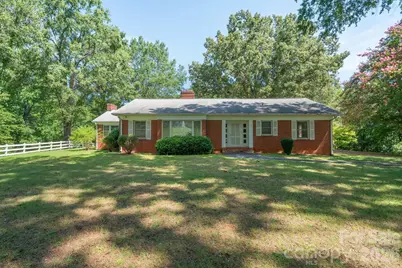 17 E Murray Street, Maiden, NC 28650 - Photo 1