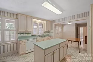 17 E Murray St, Maiden, NC 28650 - Photo 8