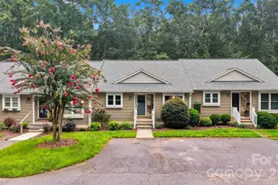 419 19th Ave Ct NE, Hickory, NC 28601 - Photo 2