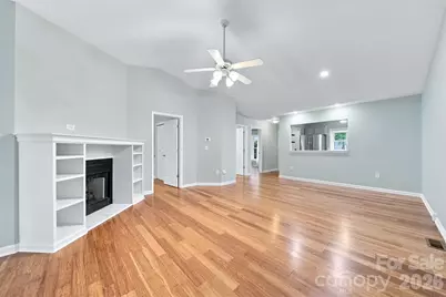 419 19th Avenue Court NE, Hickory, NC 28601 - Photo 6