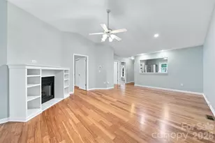 419 19th Ave Ct NE, Hickory, NC 28601 - Photo 6