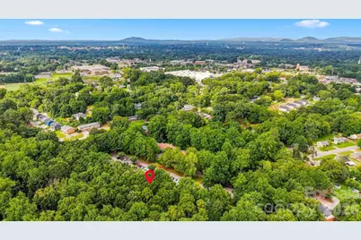 419 19th Avenue Court NE, Hickory, NC 28601 - Photo 32