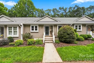 419 19th Ave Ct NE, Hickory, NC 28601 - Photo 1