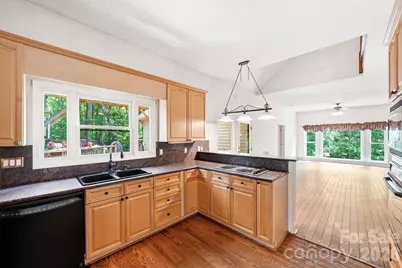 721 Canterbury Road, Kings Mountain, NC 28086 - Photo 12