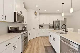4911 Trigney Ct, Charlotte, NC 28214 - Photo 14
