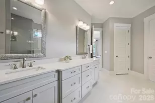 215 Hartford Ave, Charlotte, NC 28209 - Photo 26