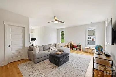 215 Hartford Avenue, Charlotte, NC 28209 - Photo 32