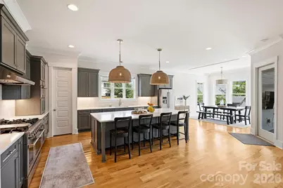 215 Hartford Avenue, Charlotte, NC 28209 - Photo 12
