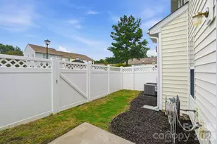 13838 Singleleaf Lane, Charlotte, NC 28278 - Photo 24