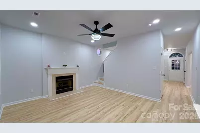 9240 Tiger Lily Lane, Charlotte, NC 28215 - Photo 8