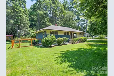 713 Brown Avenue, Waynesville, NC 28786 - Photo 2