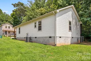9 Coralberry Dr, Candler, NC 28715 - Photo 24