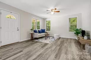 9 Coralberry Dr, Candler, NC 28715 - Photo 10