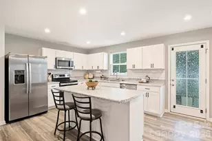 7016 Ludell Ln, Charlotte, NC 28215 - Photo 6