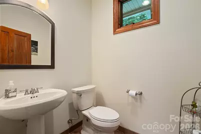 270 Par 3 Road, Whittier, NC 28789 - Photo 22