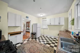 321 Grandin Rd, Charlotte, NC 28208 - Photo 22