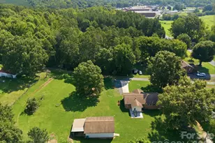 558 Snuggs St, Albemarle, NC 28001 - Photo 2