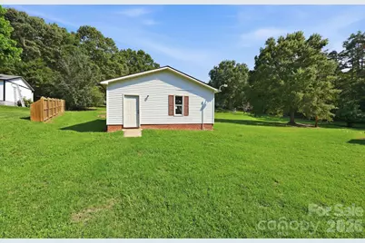 558 Snuggs Street, Albemarle, NC 28001 - Photo 6