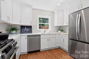 3617 Woodleaf Rd, Charlotte, NC 28205 - Photo 12