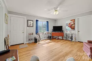 1506 S Morgan St, Shelby, NC 28152 - Photo 6