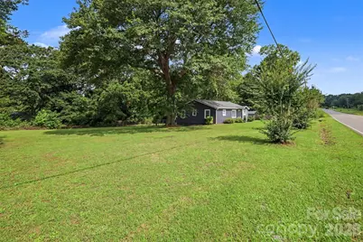 1506 S Morgan Street, Shelby, NC 28152 - Photo 4