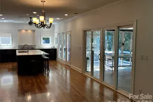 10211 Danesway Ln, Cornelius, NC 28031 - Photo 2