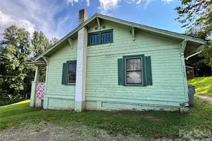1102 Regal Pl NW, Lenoir, NC 28645 - Photo 2