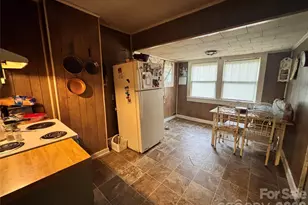 1102 Regal Pl NW, Lenoir, NC 28645 - Photo 8