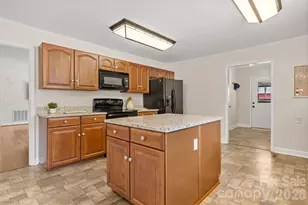 3701 Princeton Dr, Gastonia, NC 28056 - Photo 8