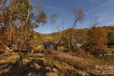 13 Bassett Road, Asheville, NC 28804 - Photo 2