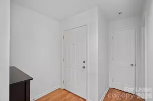 3302 Selwyn Farms Ln, Charlotte, NC 28209 - Photo 2
