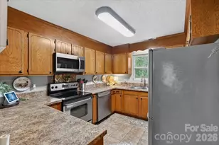7142 Little Mountain Rd, Sherrills Ford, NC 28673 - Photo 20