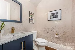 748 Ellsworth Rd, Charlotte, NC 28211 - Photo 14