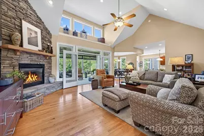 134 Whistlewood Lane, Hendersonville, NC 28739 - Photo 4