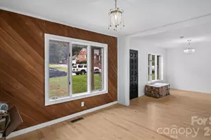 102 Falls St, Morganton, NC 28655 - Photo 26