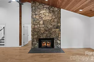 102 Falls St, Morganton, NC 28655 - Photo 8