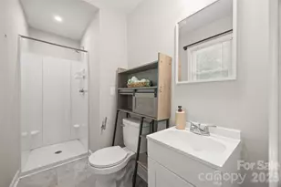 4448 Ridgevalley Dr, Charlotte, NC 28208 - Photo 22