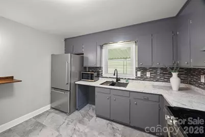 4448 Ridge Valley Drive, Charlotte, NC 28208 - Photo 10