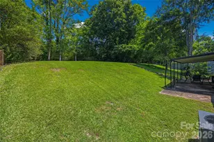 4448 Ridgevalley Dr, Charlotte, NC 28208 - Photo 30