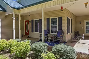 221 Willow Lakes Dr, Rutherfordton, NC 28139 - Photo 2