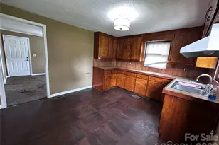 2202 Brookview Ave, Kannapolis, NC 28081 - Photo 6