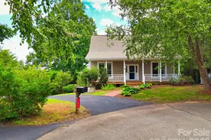 131 Macdougall Ln, Weaverville, NC 28787 - Photo 2