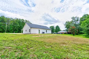 1031 Laurel Ln, Gastonia, NC 28054 - Photo 6