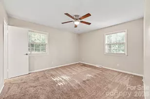 6915 Idlewild Rd, Charlotte, NC 28212 - Photo 10