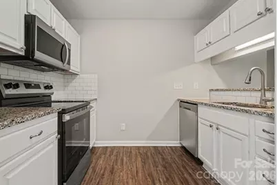 4104 Canyon Creek Lane, Charlotte, NC 28216 - Photo 6